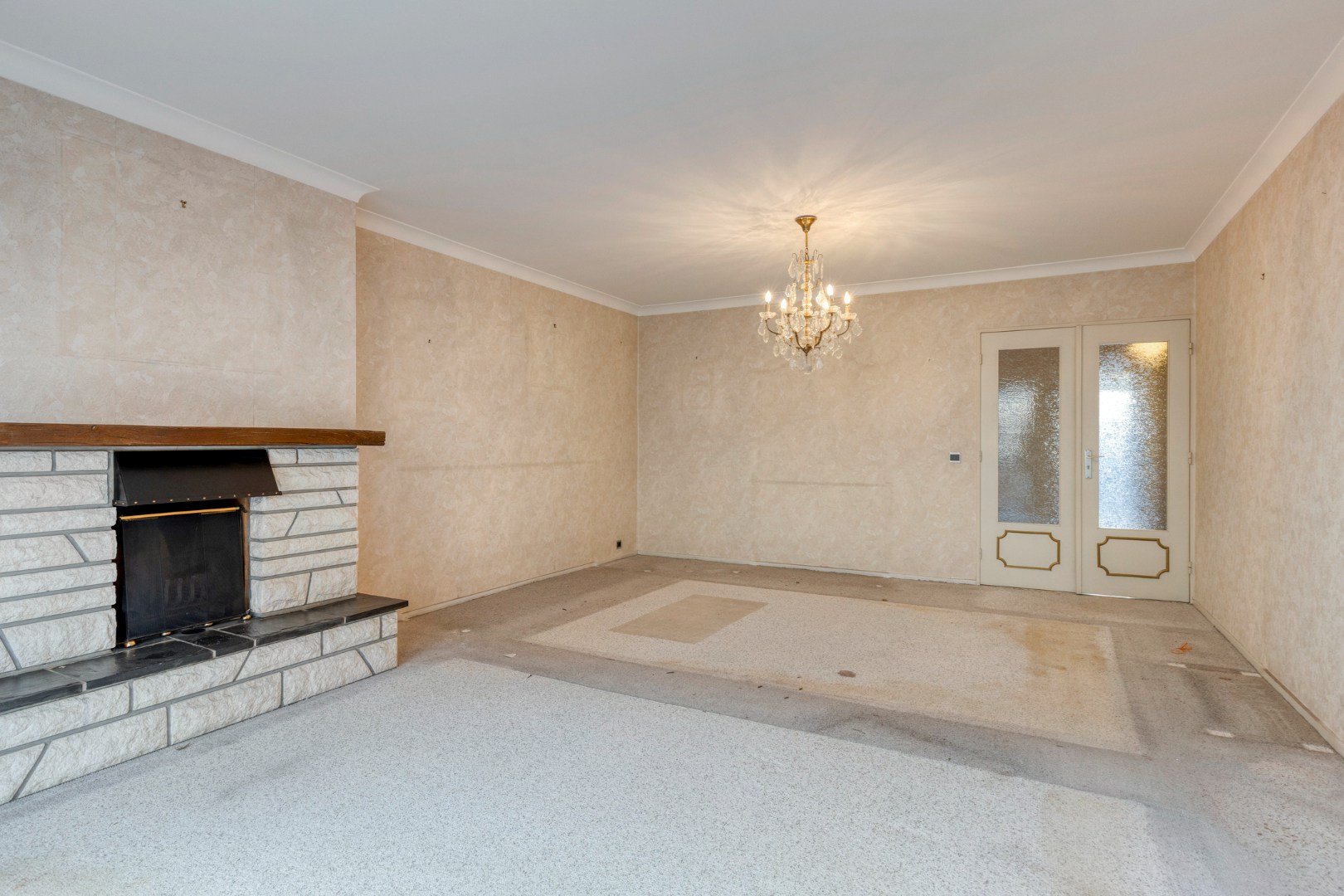 Grand appartement avec 2 chambres, cave et garage. - photo 3