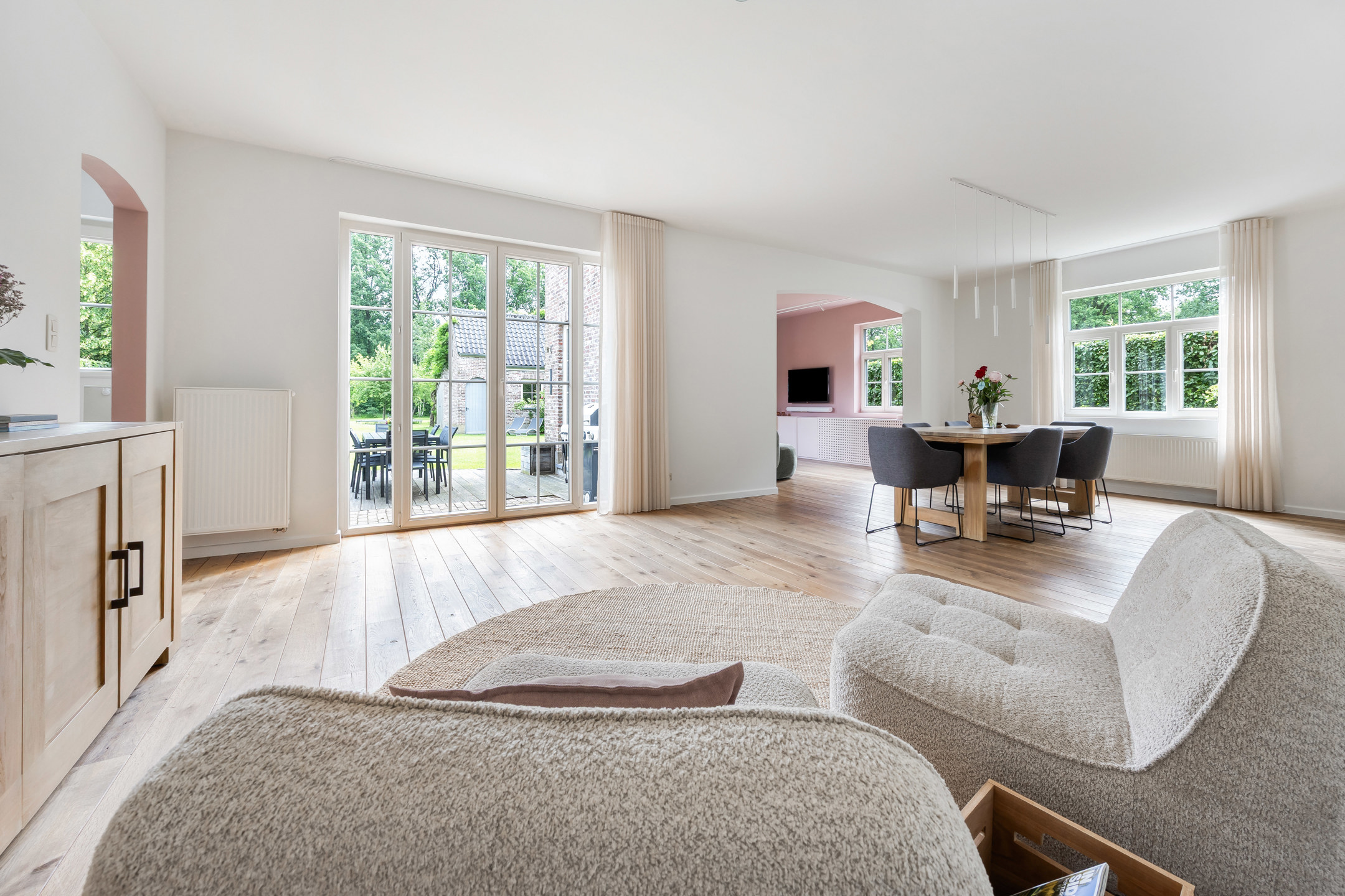 Rustig gelegen villa met prachtige tuin en zwemvijver - foto 5
