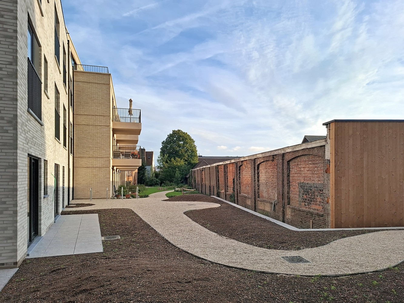 2 terrassen, 6 % BTW mogelijk, zeer snelle oplevering - foto 5