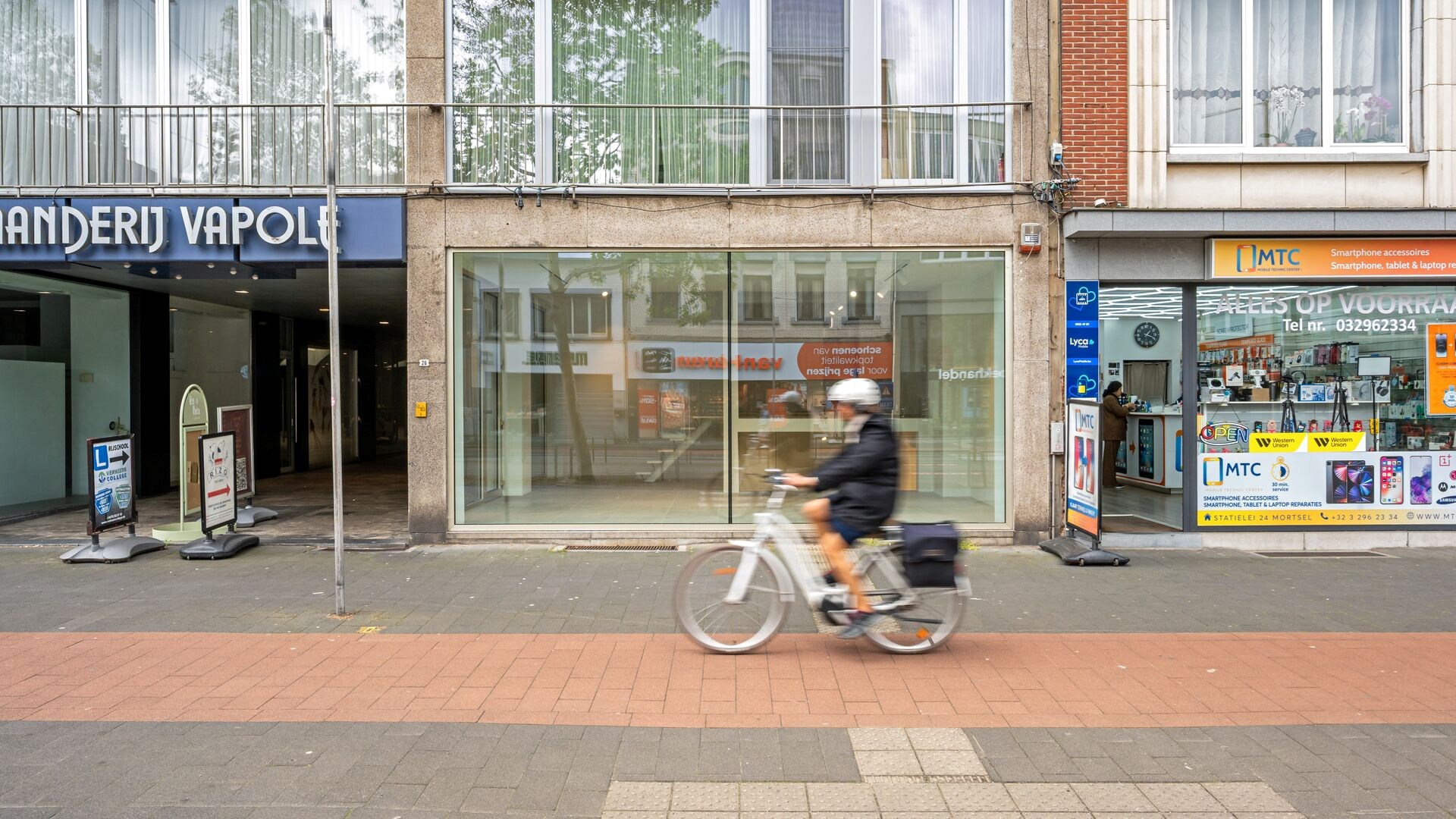Deux commerces à Mortsel centre - Rue commerçante - photo 4
