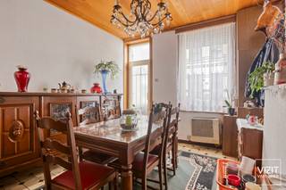 Bent u op zoek naar een instapklare investering met directe opbrengst? Deze charmante woning met twee slaapkamers en stadstuintje, gelegen in...
