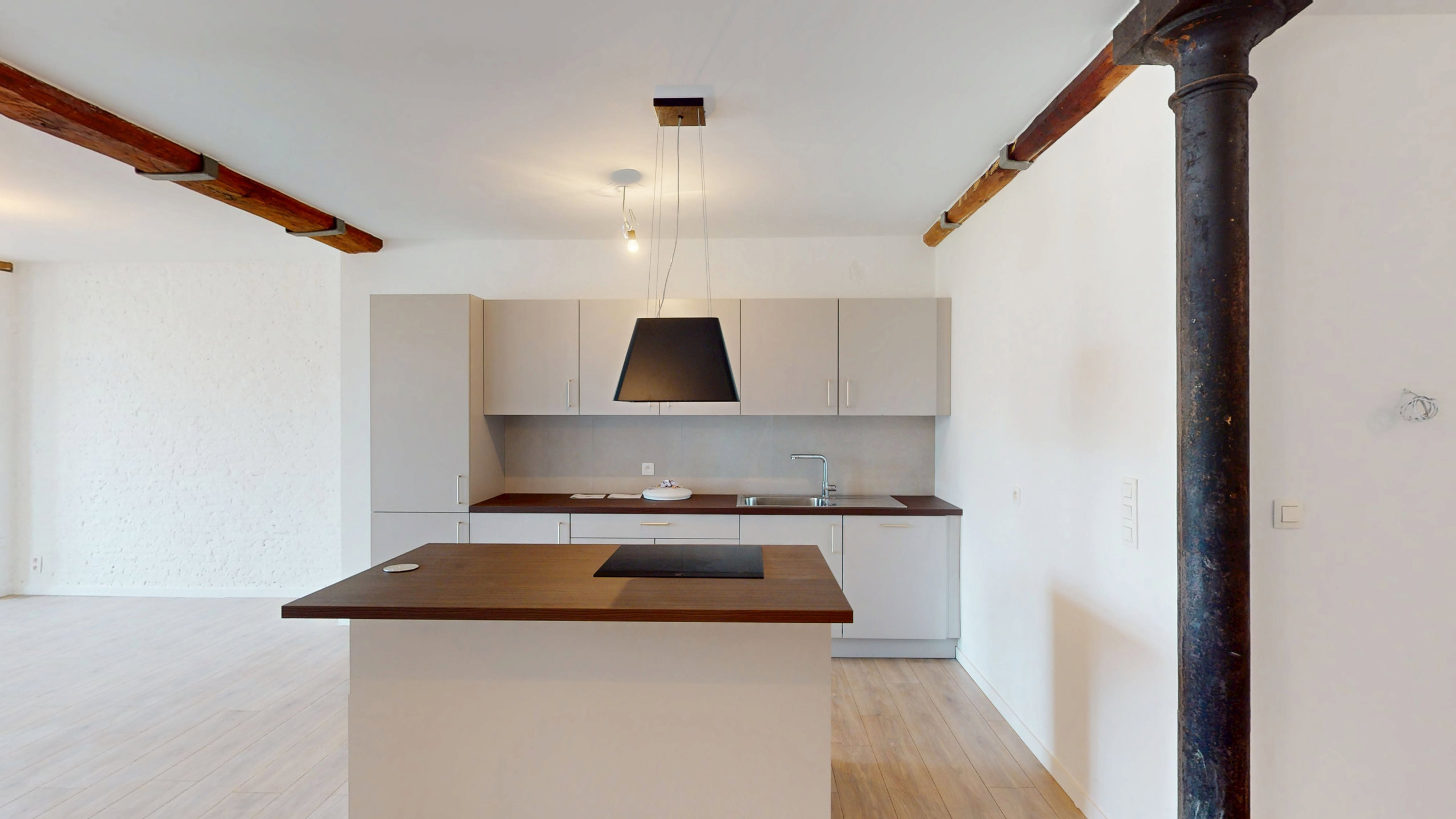 ANTWERPEN - Vernieuwd, ruim appartement met twee slaapkamers - foto 3