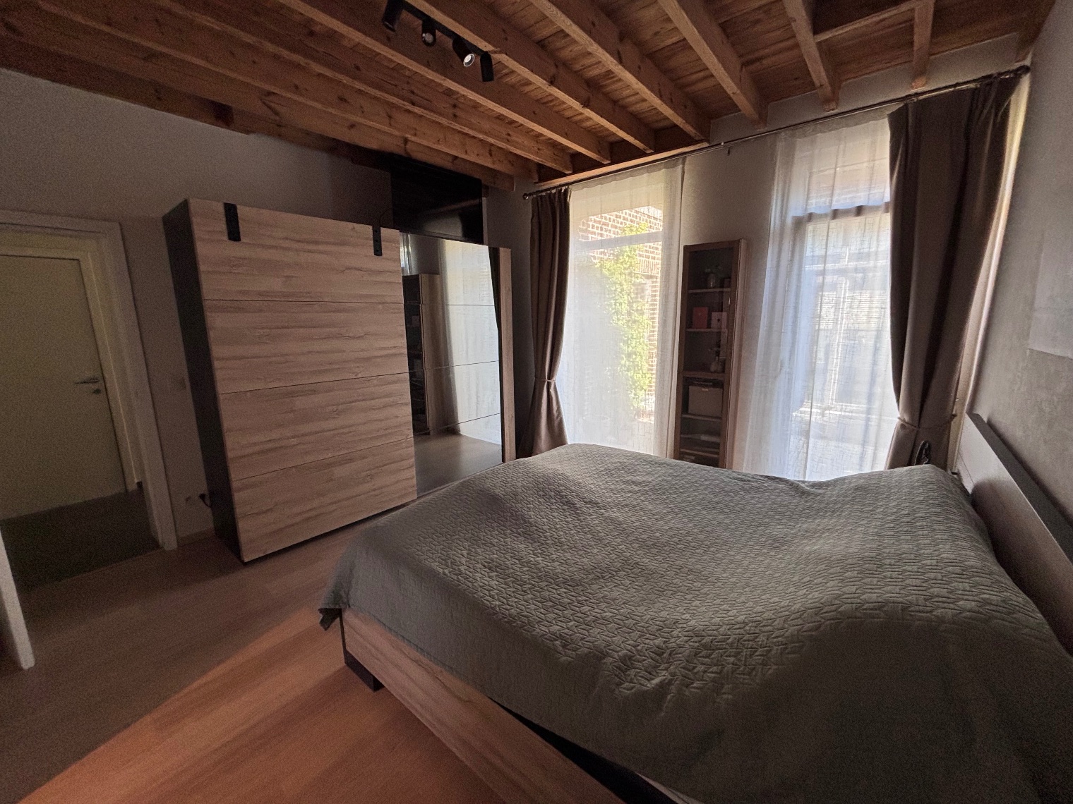 Huis te koop in Sint-Kwintens-Lennik met 4 slaapkamers - foto 4