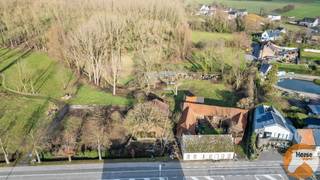 ERONDEGEM - Te renoveren hoeve op 53are<br /><br />Op deze uitstekende locatie bieden wij dit (ver)bouw project aan een op een ruim perceel van 53are.<br /><br />De huidige woning is volledig te renoveren/uit te breiden of mogelijkheid tot afbraak en heropbouw. Dit volgens de wetgeving die van toepassing is volgens het RUP 'zonevreemde woningen'. Bijgevolg kan hier een woning gebouwd of verbouwd worden tot 1.000m³.<br /><br />Bent u op zoek naar een landelijk gelegen (ver)bouw-project? Neem dan zeker contact op via 053/60.65.66.<br /><br />De vermelde prijs is een richtprijs. Na ontvangst van de biedingen zal de verkoper beslissen of hij/zij de eigendom verkoopt aan het beste bod. De richtprijs is aldus niet bindend voor de verkoper. Voor meer info kunt u ons contacteren of het reglement raadplegen op onze website.