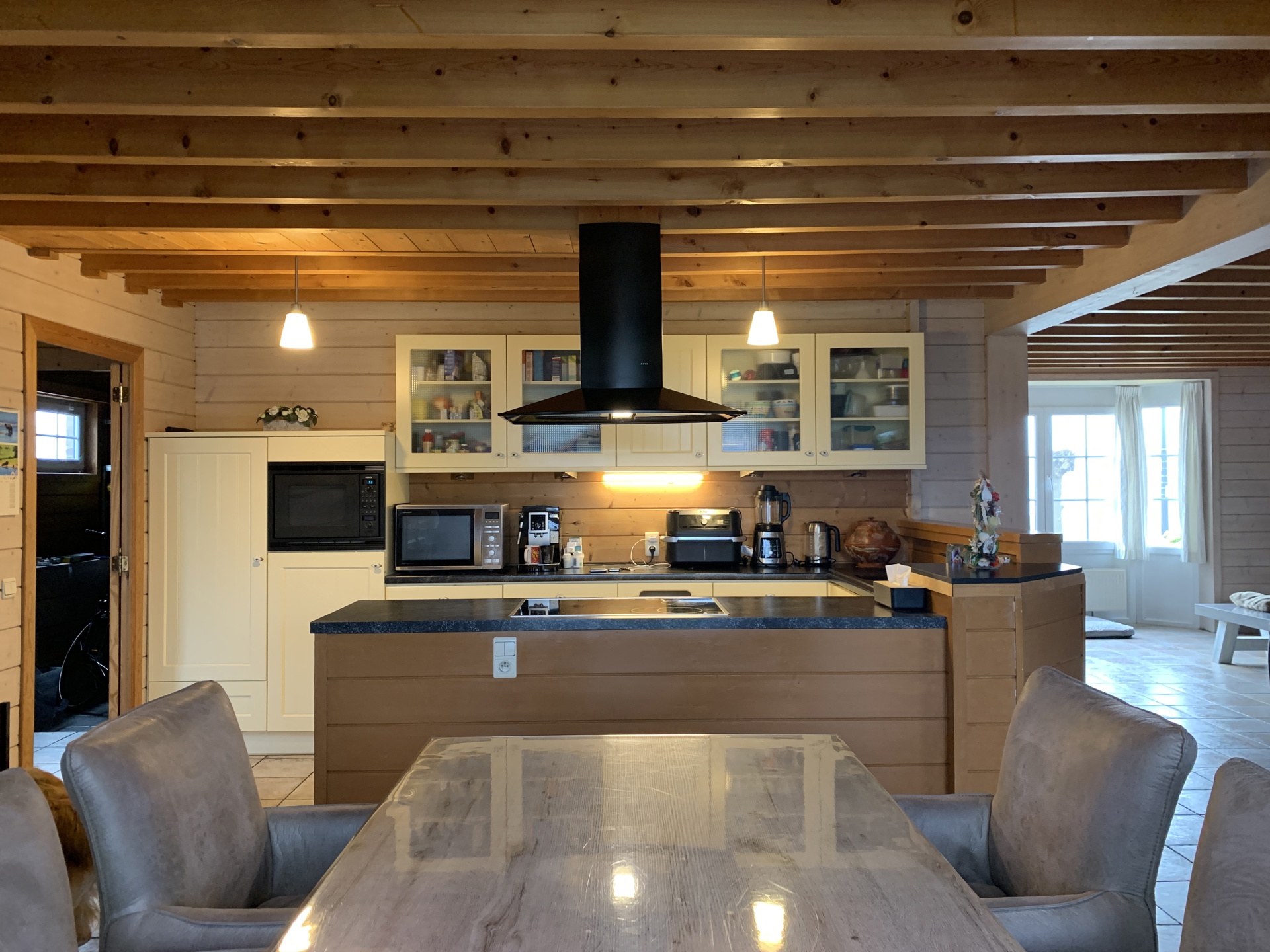 Ruime open bebouwing in het centrum van Gierle - foto 2