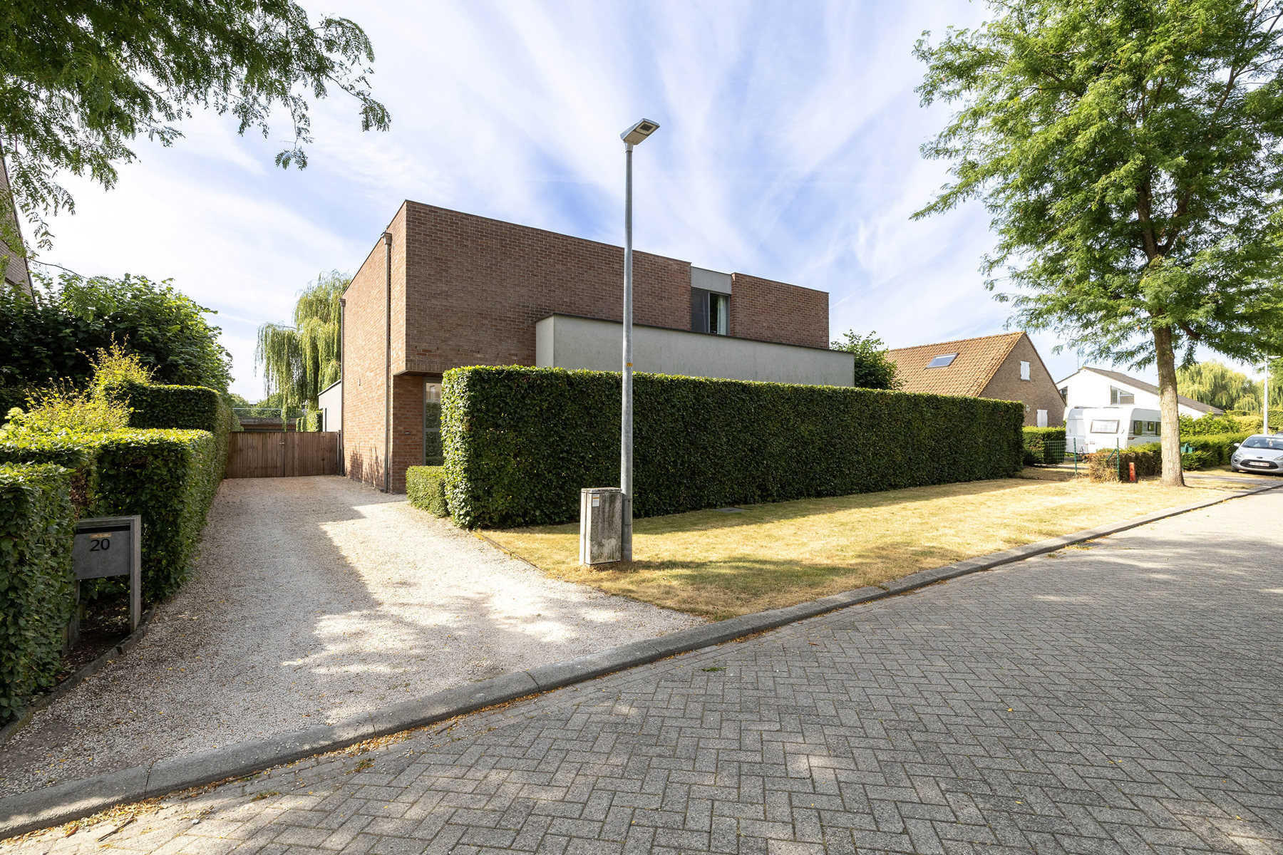 Moderne villa met zwembad op 1.282m² - foto 4