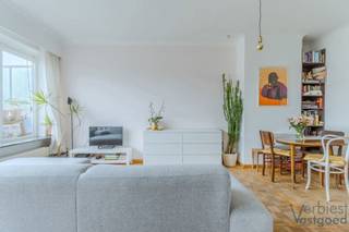 Meer over dit appartementWelkom in dit lichtrijke en goed onderhouden appartement, gelegen in de Oranjestraat 23B, 2060 Antwerpen. Dit appartement op...