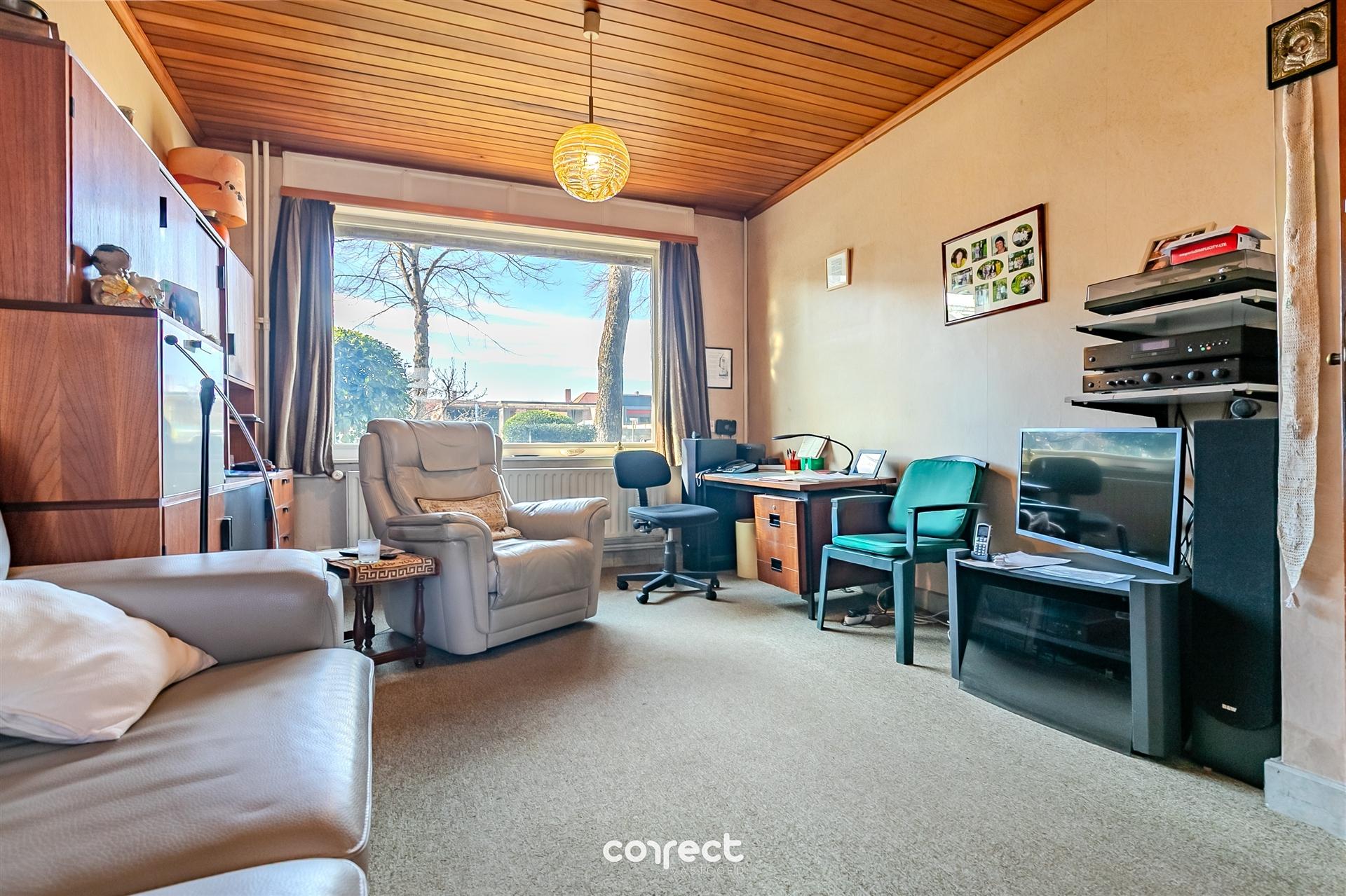 Te renoveren, charmante woning op een mooi perceel. - foto 4