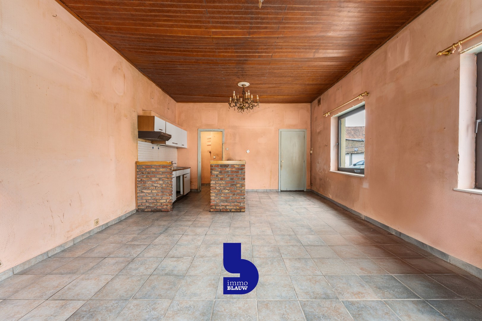 Te renoveren gezinswoning in Middelkerke - foto 5