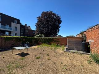 Located behind Wouwendonkstraat 3 in Duffel is this charming garden plot of 138 m², discreetly located in a quiet inner area. A unique opportunity...