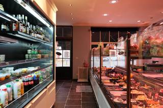 Te Huur: Commercieel Pand met Duplex-Appartement - Traiteur De Bourgondiër, DammeBent u klaar om uw culinaire droom te verwezenlijken op...