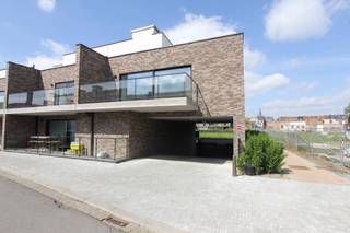 2 ondergrondse parkings te huur in Project 'Guldendal' vlakbij Station. 1 parking is vrij vanaf 1 maart '25 en de andere parking is vrij vanaf 1...