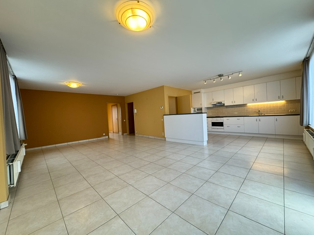 Zeer ruim 2 slpk appartement te huur in Westende dorp! - foto 3