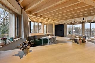 Dit recent en ecologisch gebouwd duplex appartement bevindt zich aan het stadspark in het centrum van Tienen. Op de tweede verdieping biedt...