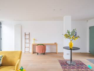 Dit modern appartement met twee slaapkamers en twee staanplaatsen beschikt over een bewoonbare oppervlakte van ca. 111 m². Uitstekend gelegen...