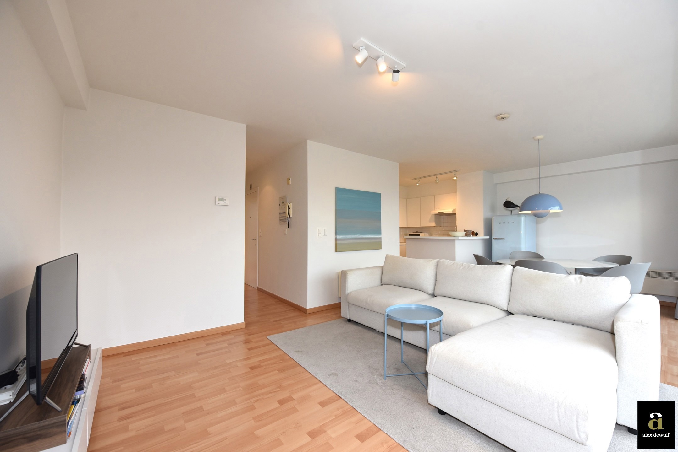 Modern gemeubeld 2 slaapkamerappartement met garagebox - foto 2