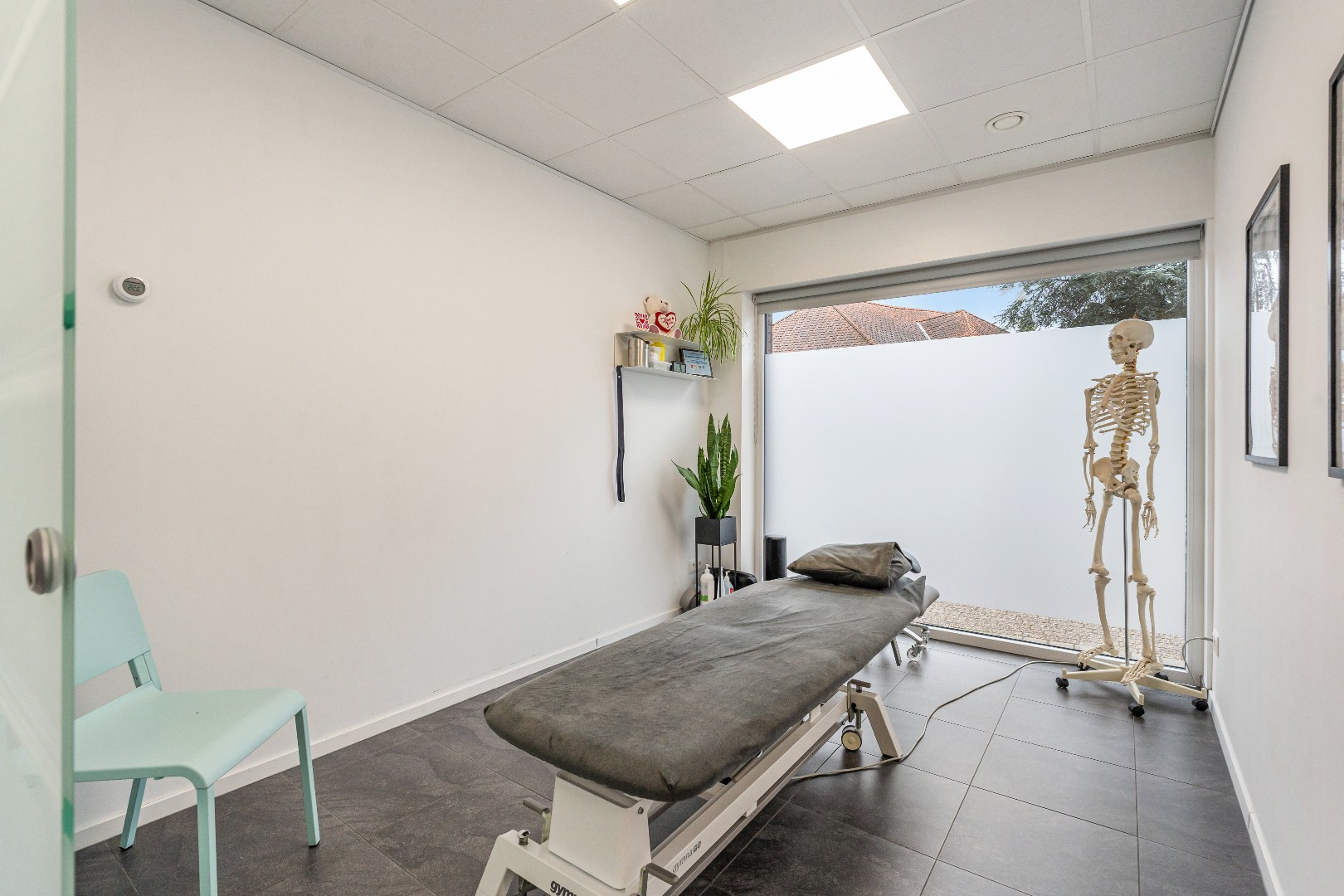 Handelsruimte, 90m² + kelder, centrum van Houthalen-Oost - foto 4