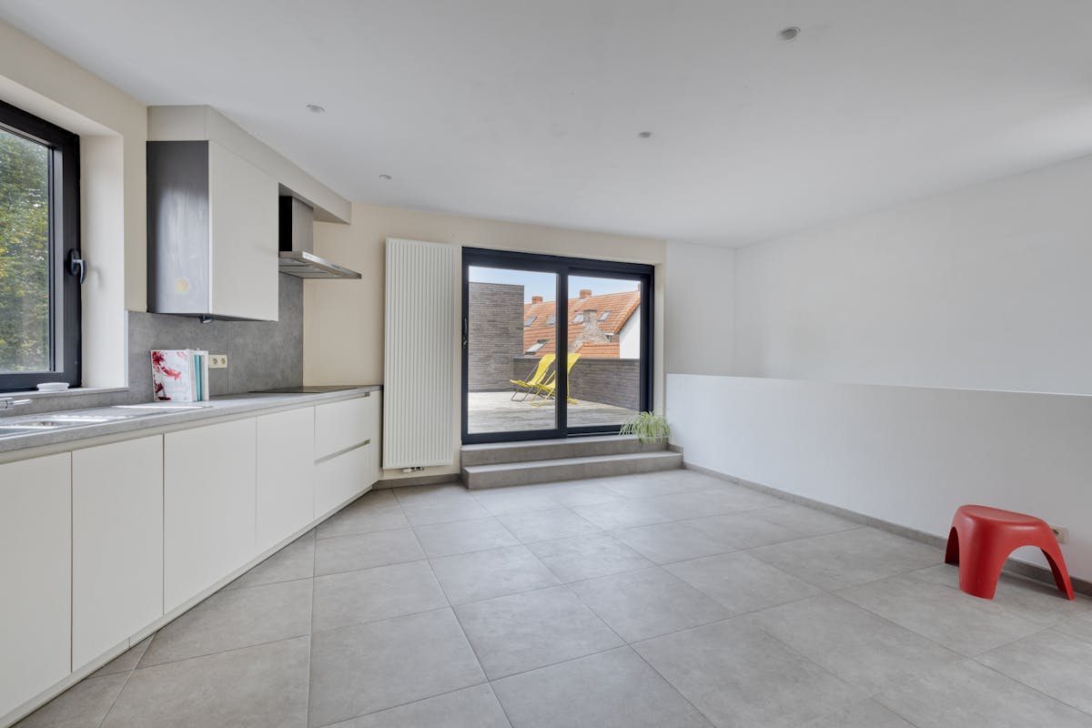 Maison de deux étages avec 2 espaces extérieurs à vendre à Zwijnaarde - photo 3
