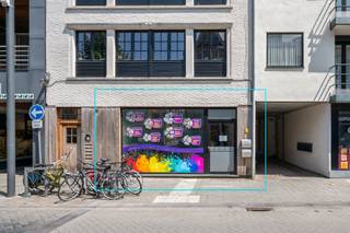 Ruime gelijkvloerse handelsruimte met uitstekende ligging in het centrum van Turnhout, op slechts een steenworp afstand van de Grote Markt...
