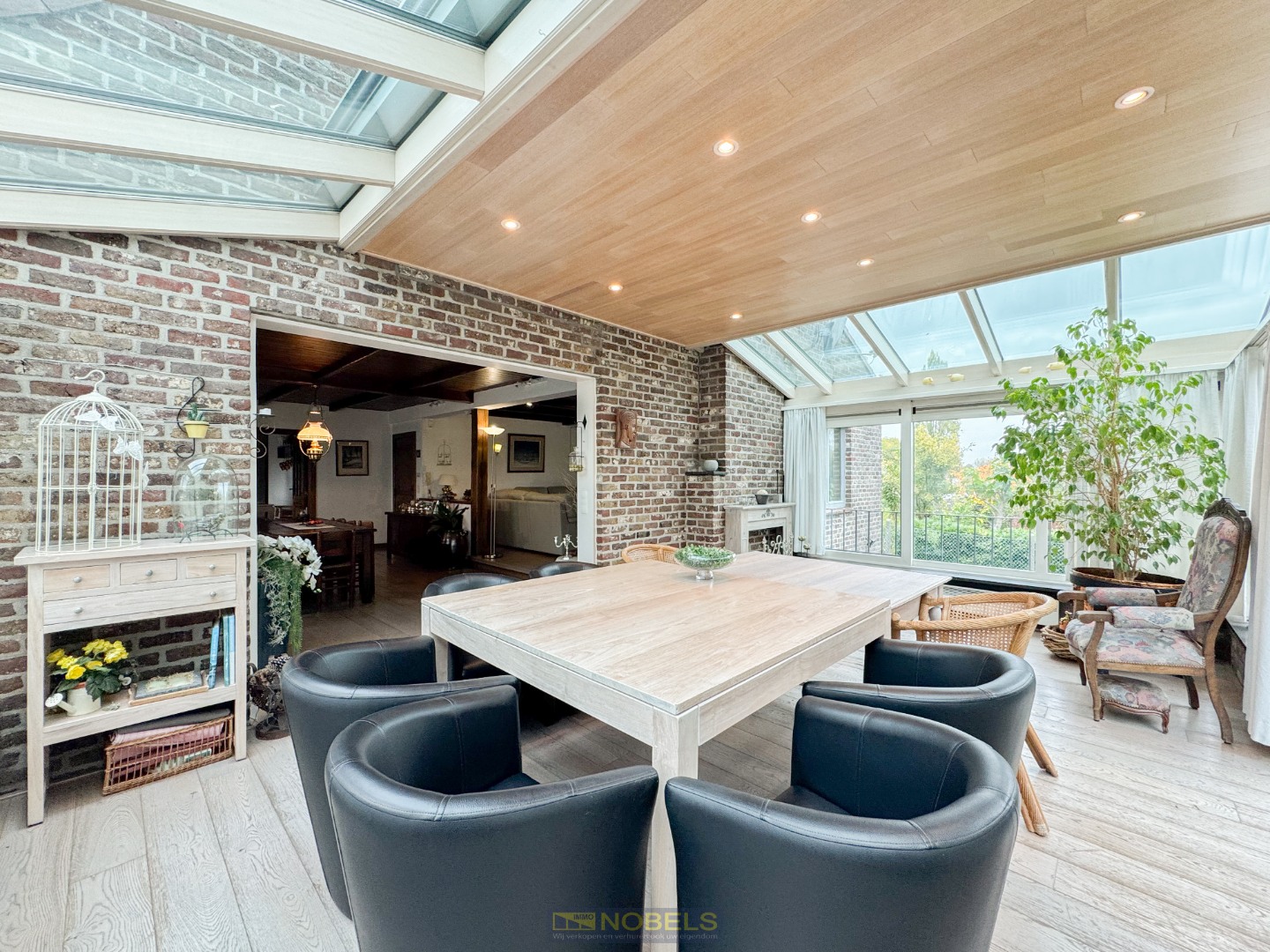 Te koop, charmante open bebouwing met landelijke ligging en zonnepanelen te Ronse! - foto 1