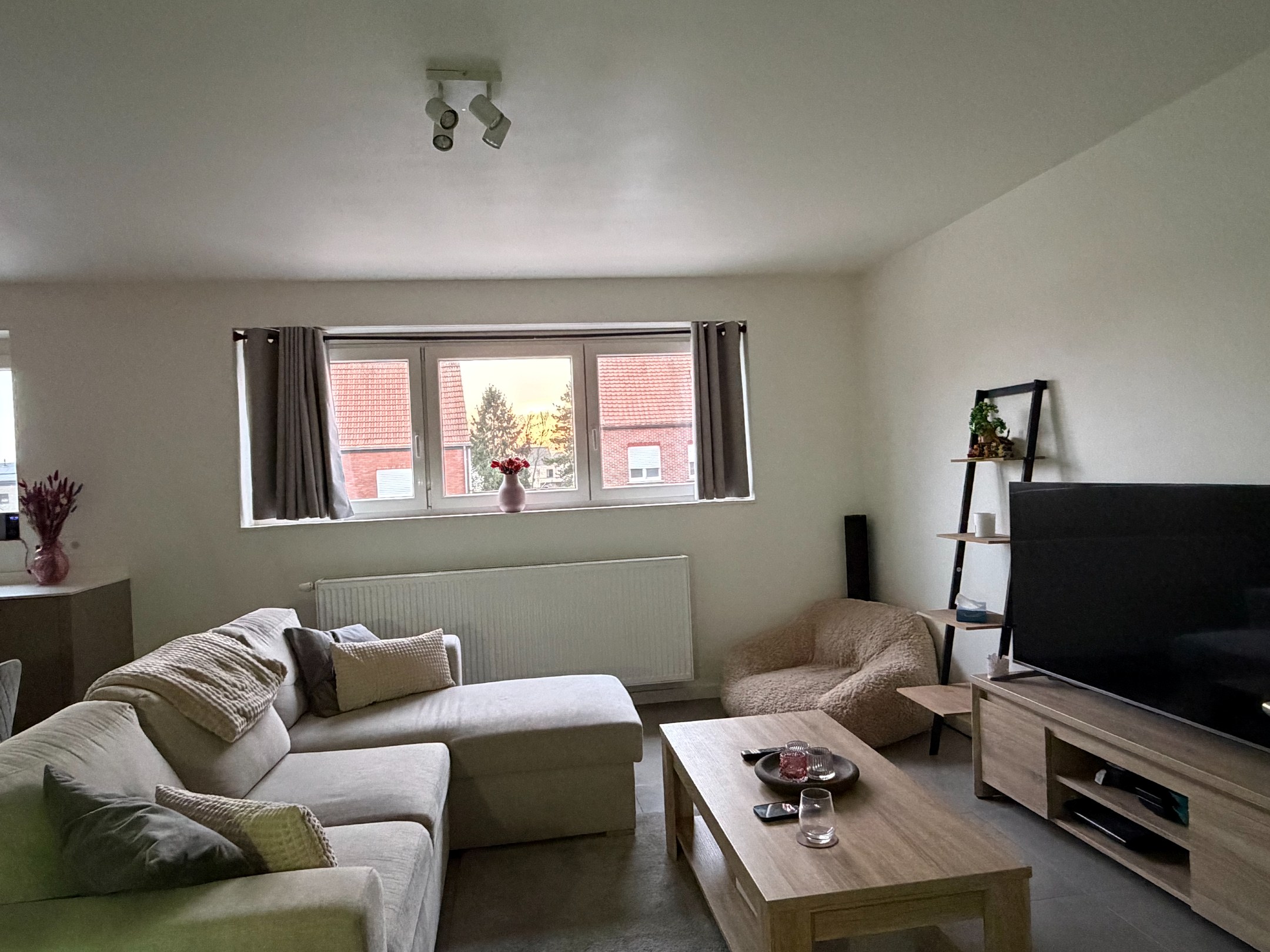 Recent duplex appartement met tuin, 2 slaapkamers en parkeerplaats in Mol - foto 5