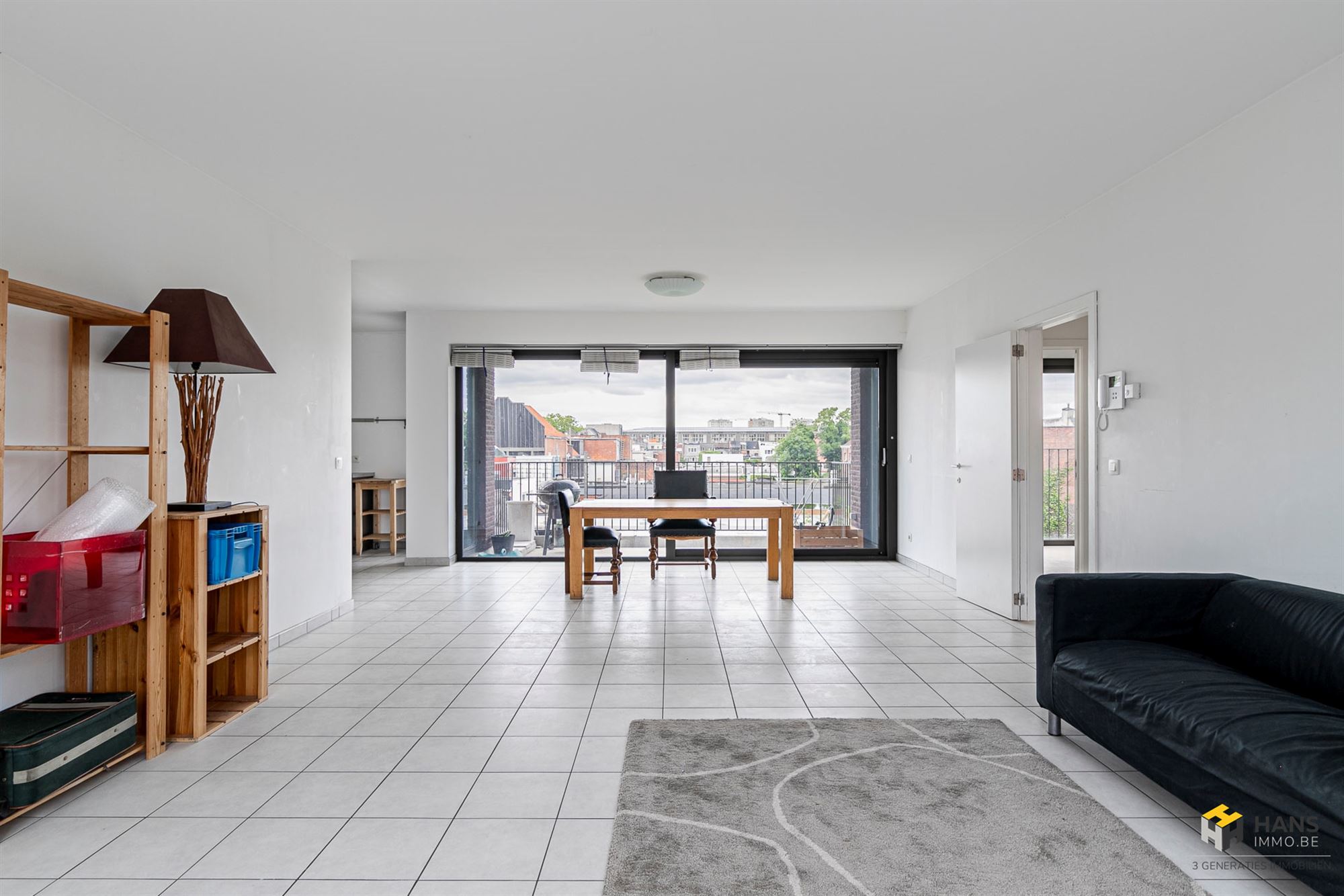 Apartment - photo 2