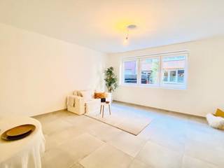 Welkom in Residentie Harry aan de Allemanshofstraat 40 te Bornem!Maak kennis met dit energiezuinige gelijkvloers appartement, voorzien van 2...