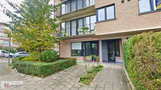 IGL presents this excellent ground-floor commercial space, located on a street corner to maximize visibility.Whether you are looking for office space...