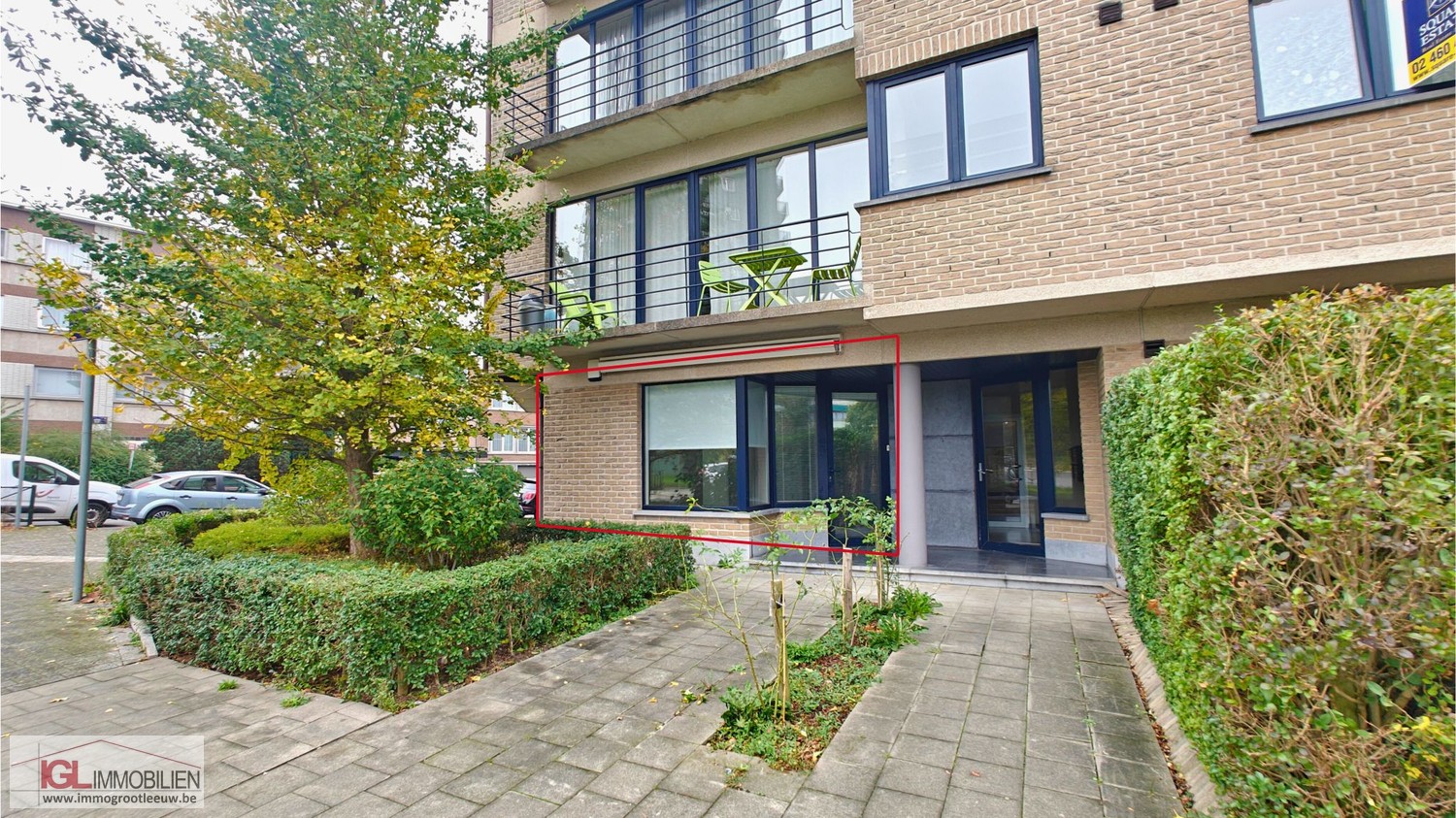 Handelsgelijkvloer met veel visibiliteit te koop - photo 3