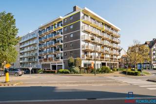 Koksijde-Bad, residentie Zandroos I, volledig gerenoveerd hoek appartement, centraal gelegen nabij de fontein en het winkelcentrum, 5de verdieping...