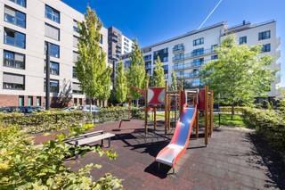 EVERE, NATO area, flat of ± 100m² with terrace of ± 4m² on the 4th floor. In good general condition, it consists of an entrance hall with...