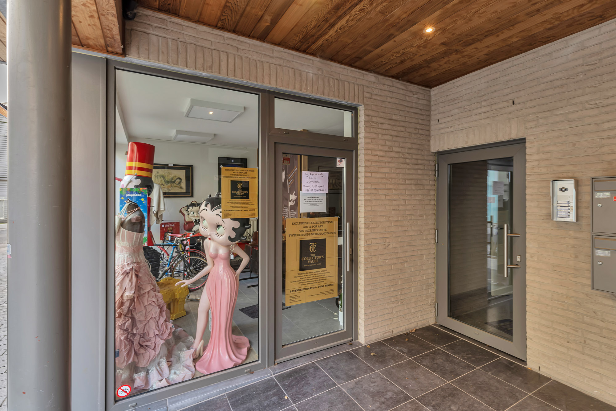 Commercial for sale in Ninove with 1 bedroom - photo 2