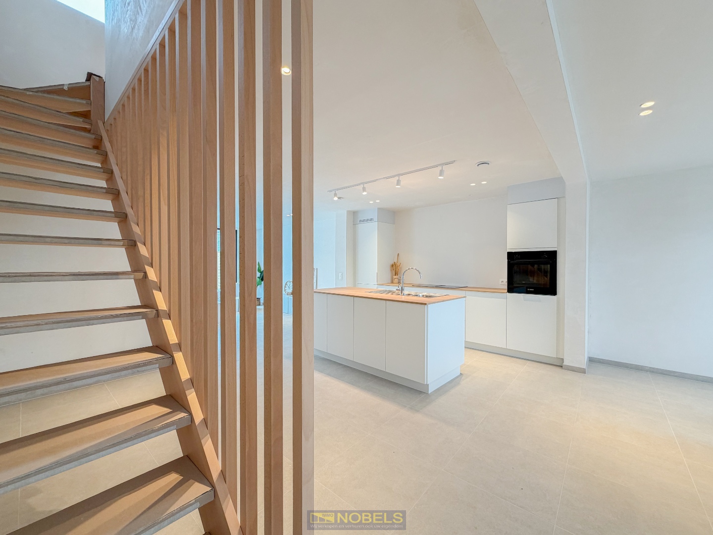 Te koop, Duurzaam gerenoveerde BEN-woning met 4 slaapkamers te Zingem (Kruisem)! - photo 5