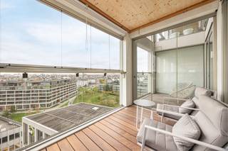 Op het bruisende Nieuw Zuid in Antwerpen bevindt zich dit modern appartement met een prachtig uitzicht op het Zuidpark, de Schelde en de skyline...