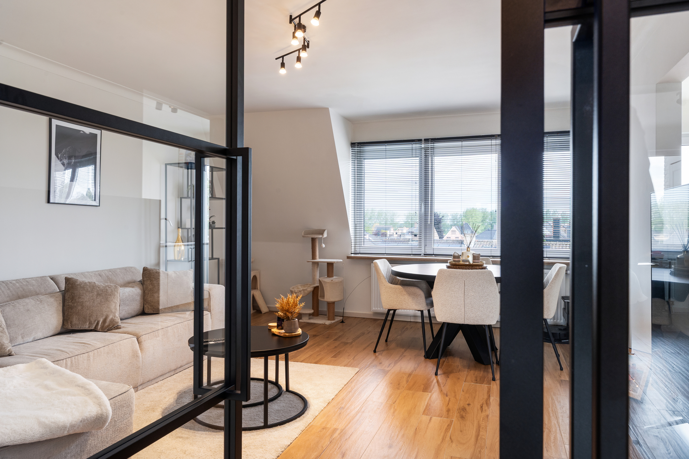 Apartment for sale in Sint-Niklaas with 2 bedrooms - photo 5