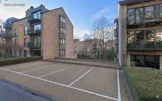 FOR SALE: 4 PARKING SPACES NEAR THE TERVUURSEPOORT, LEUVENLooking for a smart investment or a convenient solution for hassle-free parking in Leuven?...