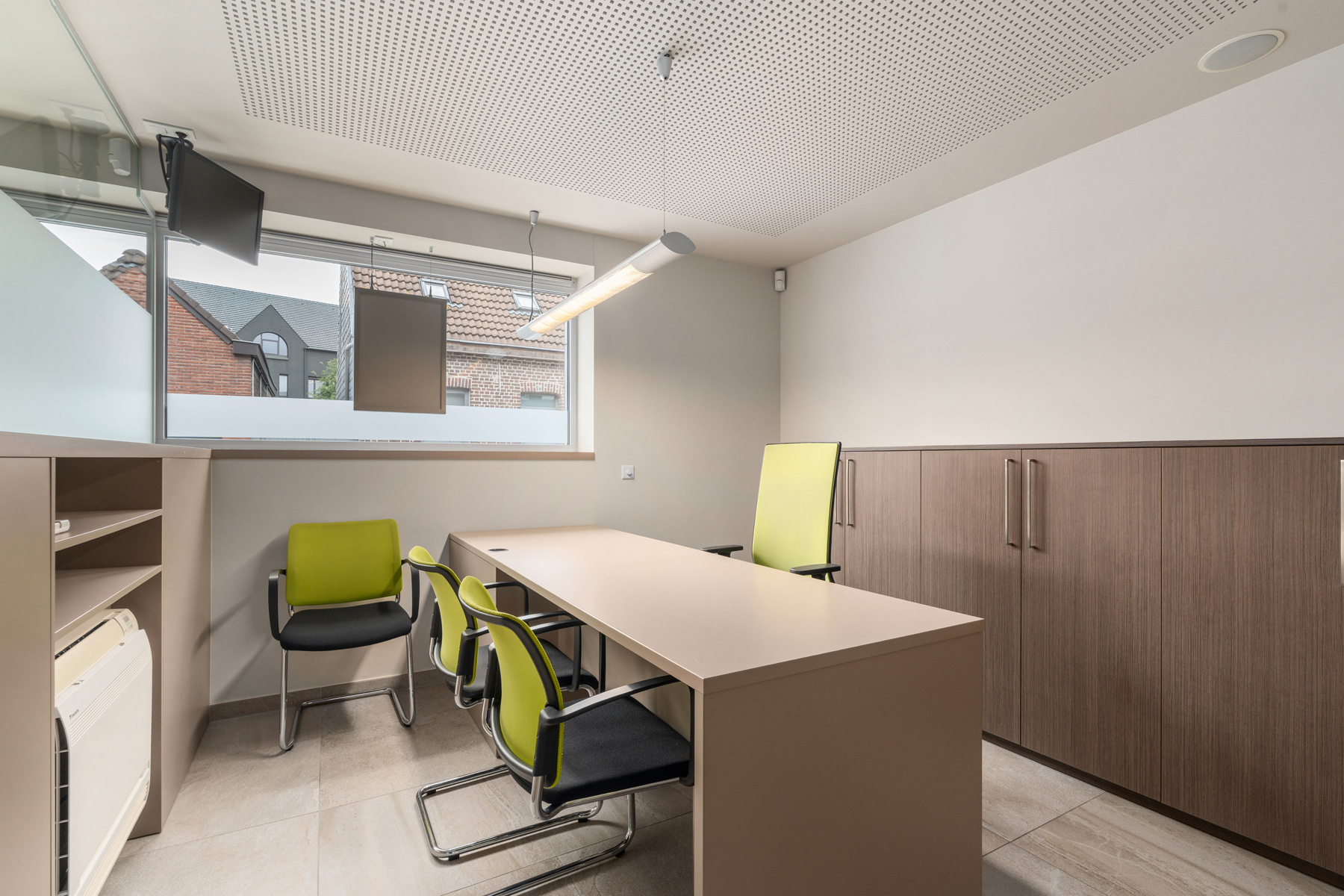 Polyvalente kantoorruimte en 2 appartementen - foto 5
