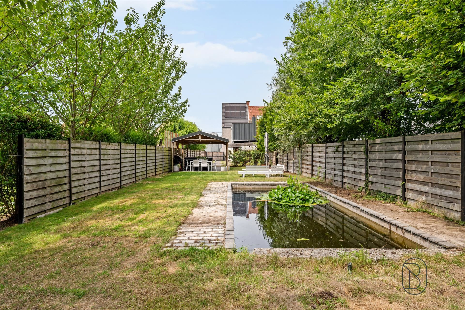 Knap gerenoveerde woning met 3 à 4 slk, en zwemvijver - foto 5