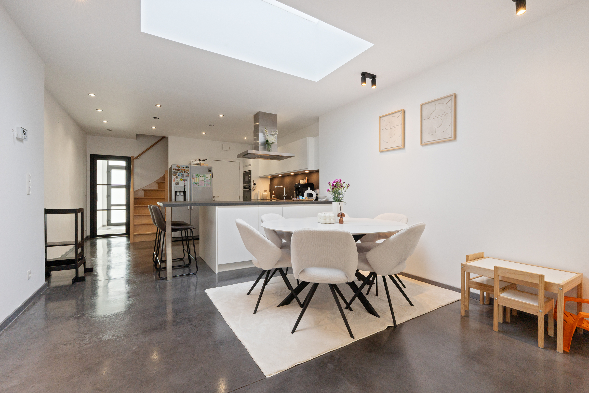 Recent gerenoveerde woning met ruim terras! - foto 4