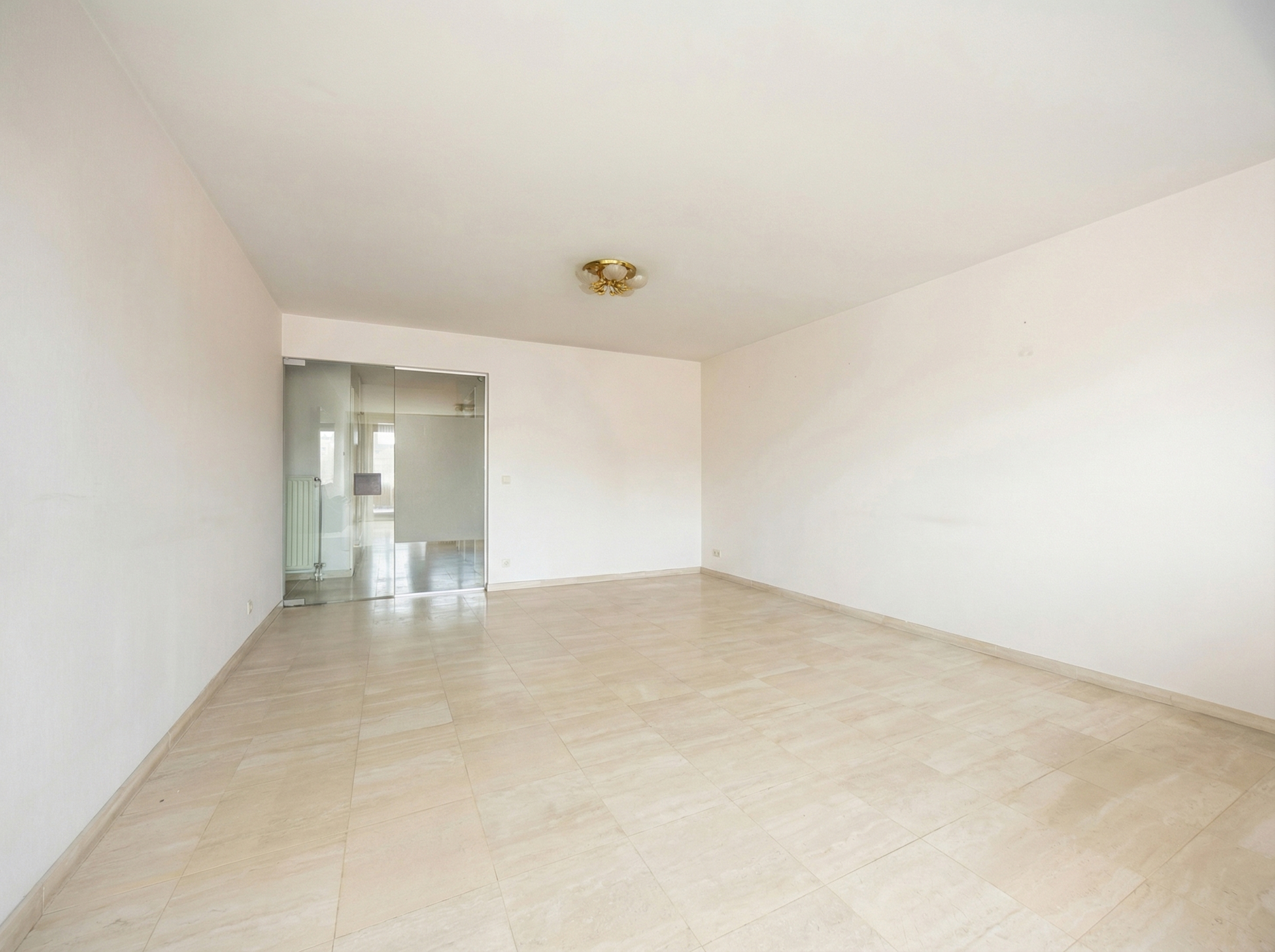 App. met 2 slpks in centrum. Epc 135 kWh/m² (B), EK conform! - foto 2