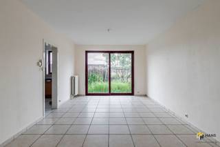 Instapklaar appartement (76 m²) met 2 slaapkamers, garage en tuin (38 m²) in Boom. Het pand is gelegen in een doodlopende straat nabij de dorpskern...