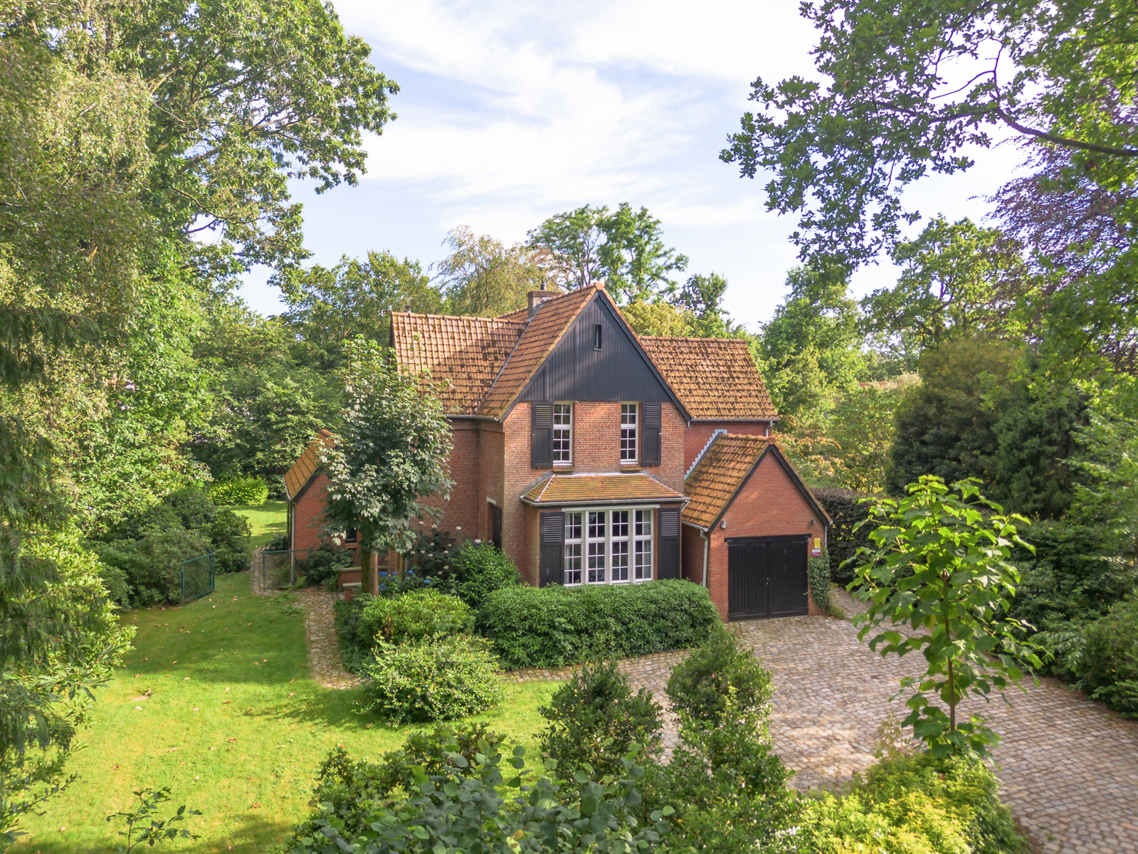 House for sale in Kalmthout with 5 bedrooms - photo 1