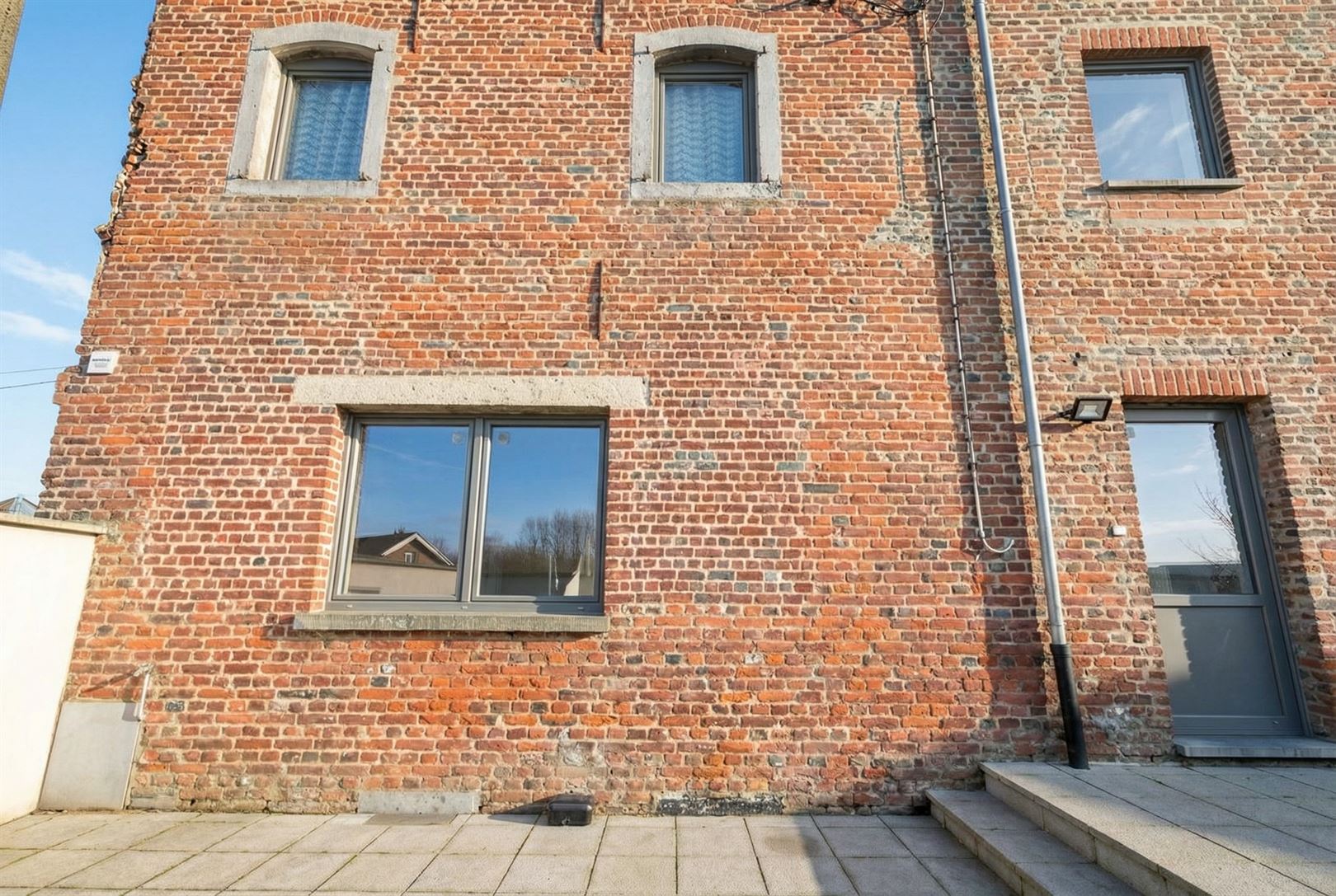 LOUE - 2 chambres avec jardin proche des commodités - photo 3