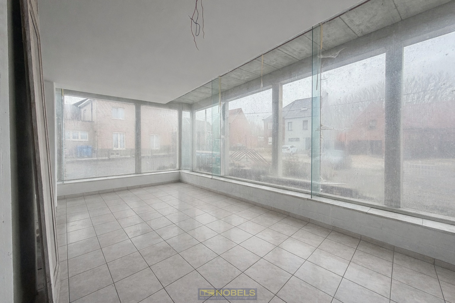 Te koop, Ruime toonzaal met tal van mogelijkheden te Lierde! - photo 4