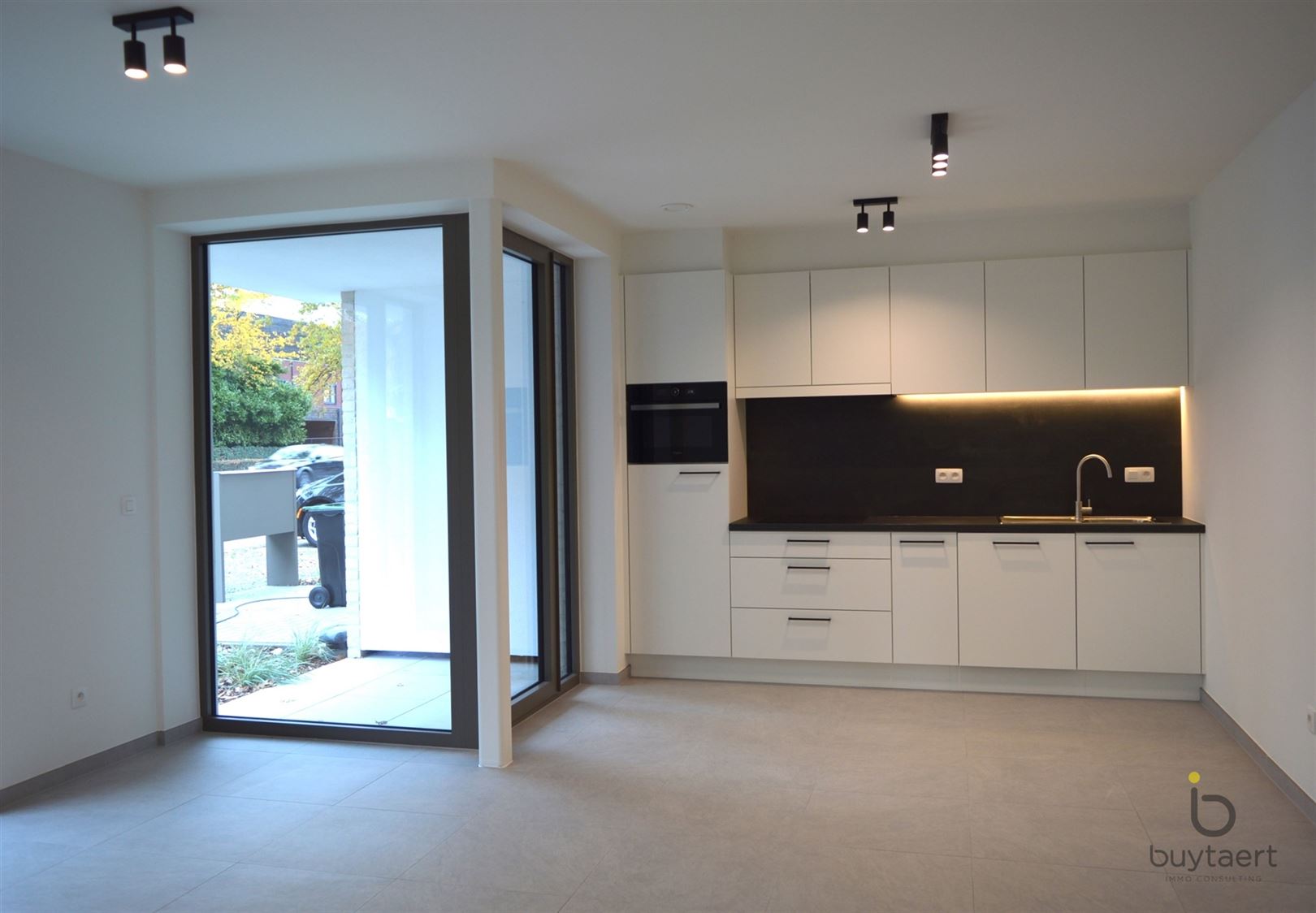 Gelijkvloers appartement met 1 Slaapkamer te Zoersel. - foto 4