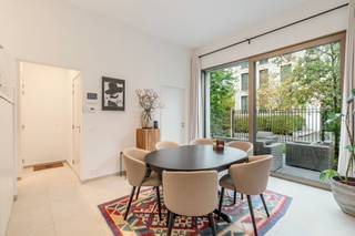 Bent u op zoek naar een instapklare en energiezuinige woning met een moderne uitstraling? Dan zal deze recente nieuwbouwwoning in de Zoutstraat...