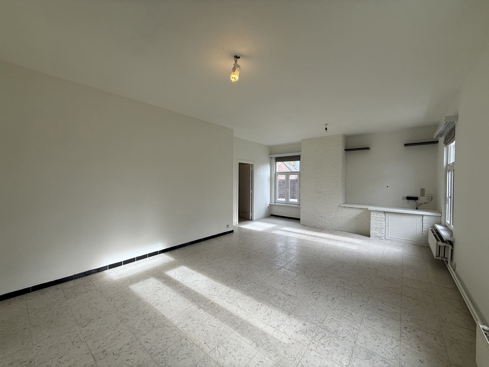 Instapklare woning met ruime tuin in Geel - foto 2