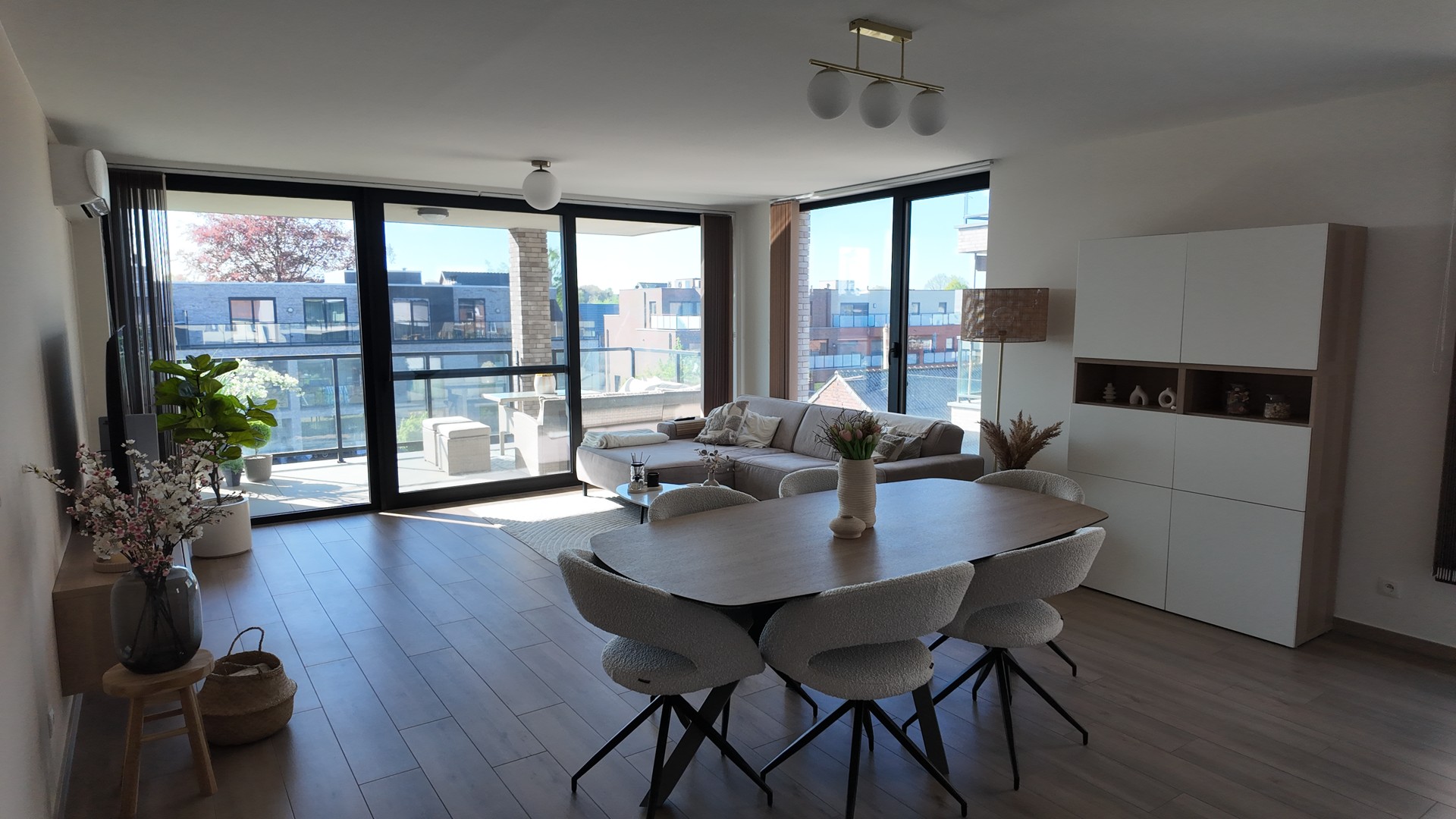 MODERN APPARTEMENT MET 2 SLPKS TE HUUR - MAASMECHELEN - foto 3