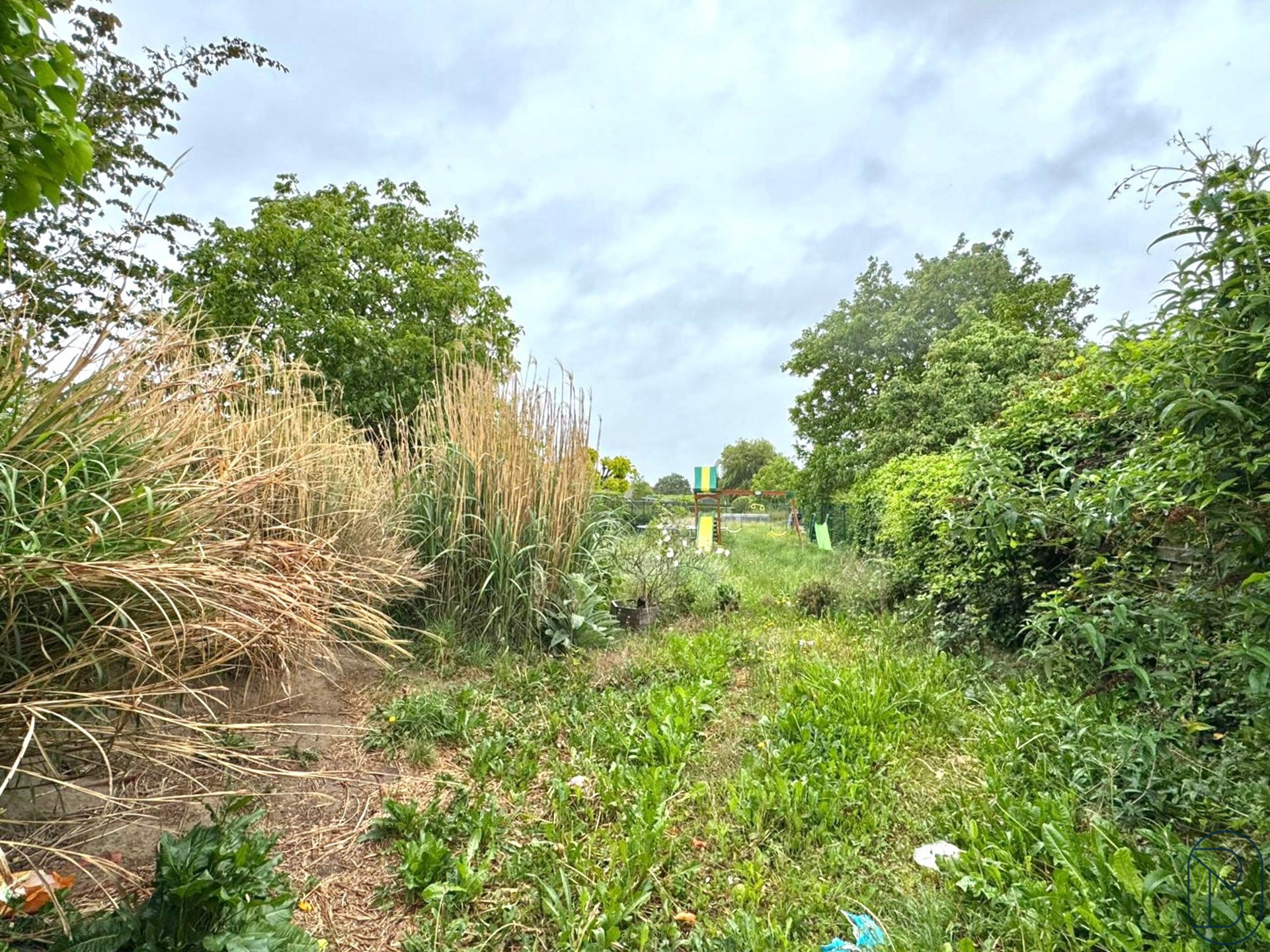 Te renoveren ruime woning met 3 SLK en TUIN - foto 4