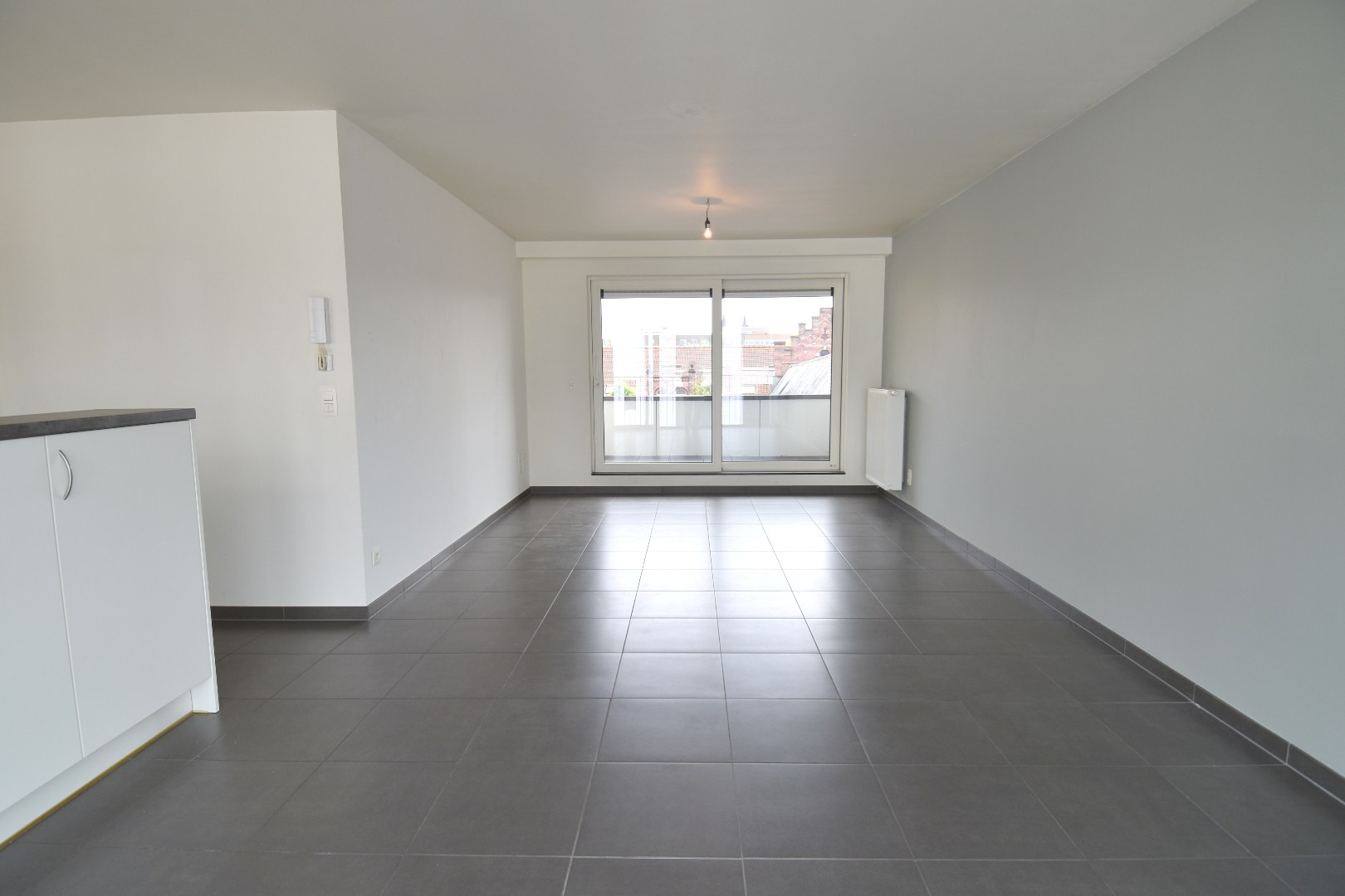Instapklaar 2-slaapkamerappartement op toplocatie nabij het centrum van Kortrijk - foto 3